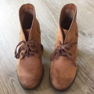 Clarks Leather Cognac Color Lace Up Ankle Boot